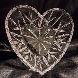 Mikasa Clear Crystal Heart Dish